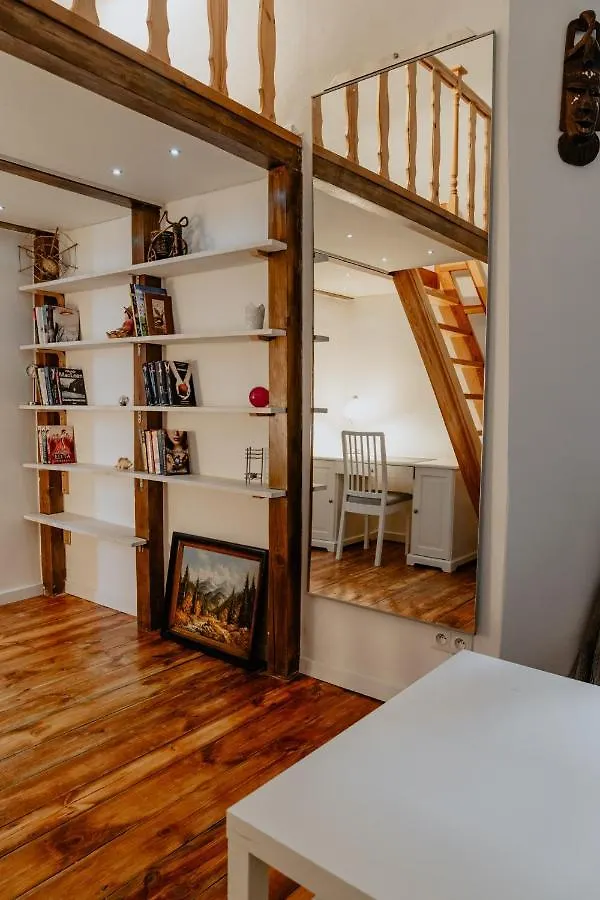 Apartament Warsaw Concierge Chmielna Antresola
